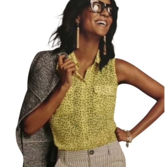 CAbi Tops - Cabi Viola Daisy Print Sleeveless Yellow  Collared Blouse